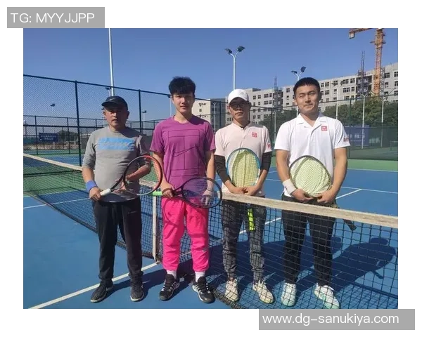 南京网球队整体压制现象分析及其对网球发展的影响探讨